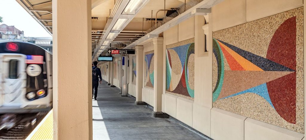 Eaom Ore-Giron - Bay Parkway Station. Eaom Ore-Giron - Bay Parkway Station.